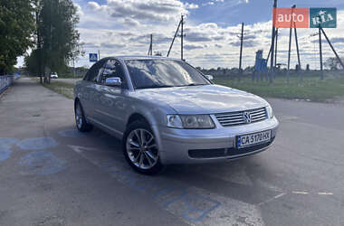 Седан Volkswagen Passat 1997 в Бурыни