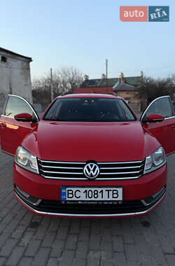 Универсал Volkswagen Passat 2012 в Ровно