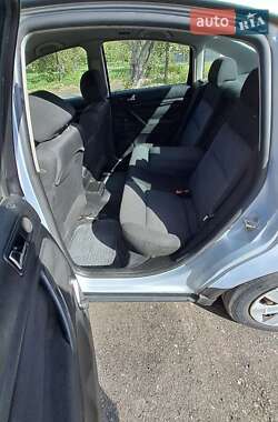 Седан Volkswagen Passat 1999 в 