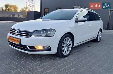 Універсал Volkswagen Passat 2012 в 