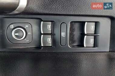 Універсал Volkswagen Passat 2012 в 
