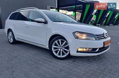 Універсал Volkswagen Passat 2012 в 