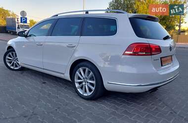 Універсал Volkswagen Passat 2012 в 