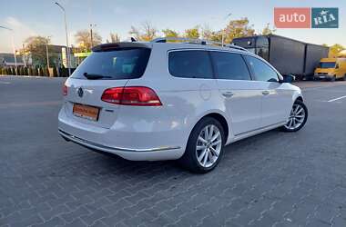 Універсал Volkswagen Passat 2012 в 