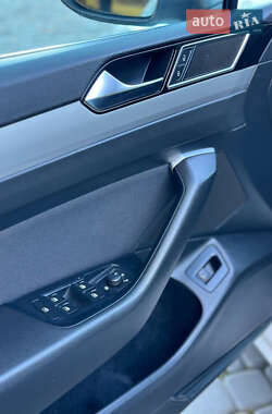 Универсал Volkswagen Passat 2015 в Харькове