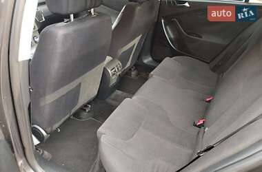 Седан Volkswagen Passat 2005 в 