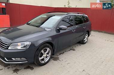 Універсал Volkswagen Passat 2011 в 
