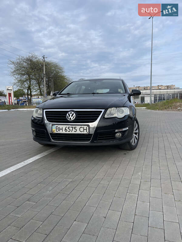 Універсал Volkswagen Passat 2008 в Одесі