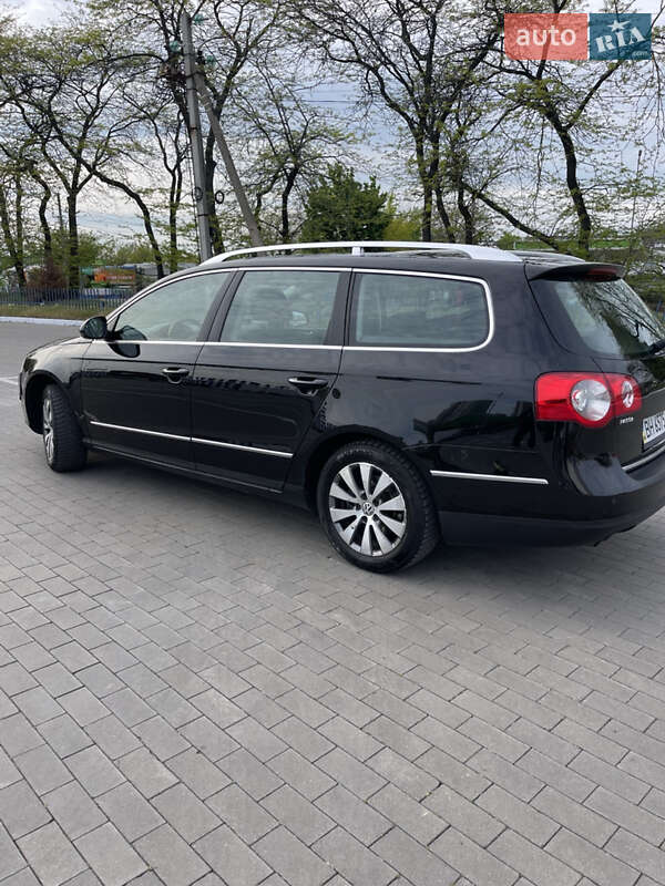 Універсал Volkswagen Passat 2008 в Одесі