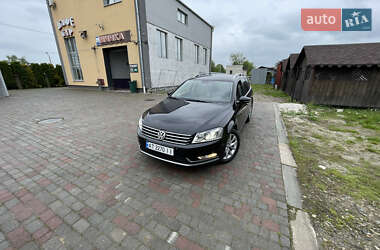 Універсал Volkswagen Passat 2012 в Івано-Франківську