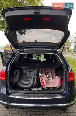 Універсал Volkswagen Passat 2011 в 