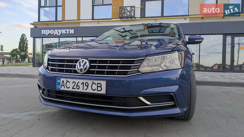 Седан Volkswagen Passat 2016 в Луцке