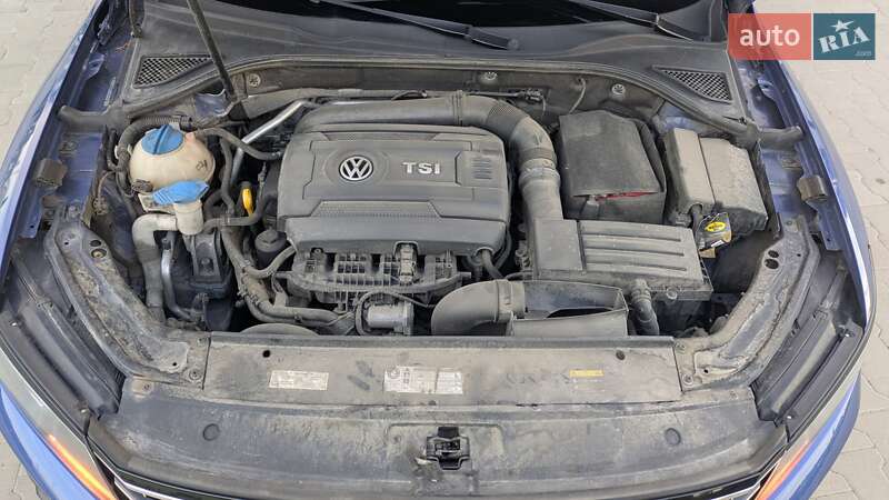 Седан Volkswagen Passat 2016 в Луцке