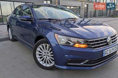 Седан Volkswagen Passat 2016 в Луцке