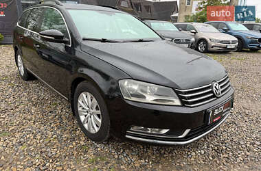 Універсал Volkswagen Passat 2012 в 