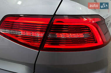 Седан Volkswagen Passat 2019 в 