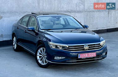 Седан Volkswagen Passat 2021 в Киеве