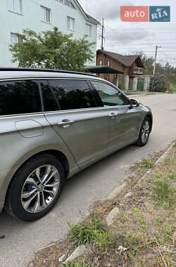 Універсал Volkswagen Passat 2016 в 