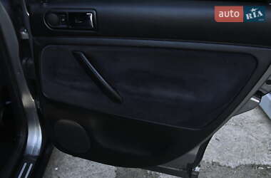 Седан Volkswagen Passat 2003 в 