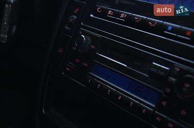 Седан Volkswagen Passat 2003 в 