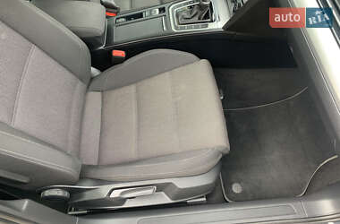 Универсал Volkswagen Passat 2019 в 