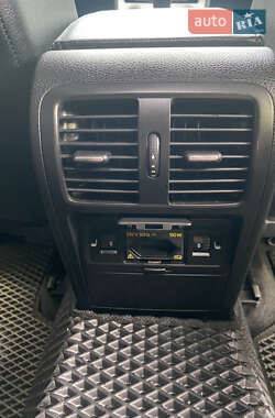 Универсал Volkswagen Passat 2012 в 