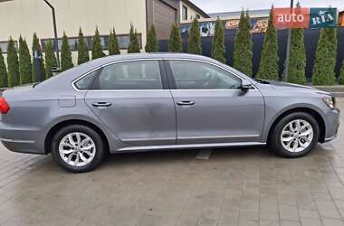 Седан Volkswagen Passat 2016 в 