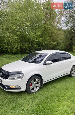 Седан Volkswagen Passat 2011 в 
