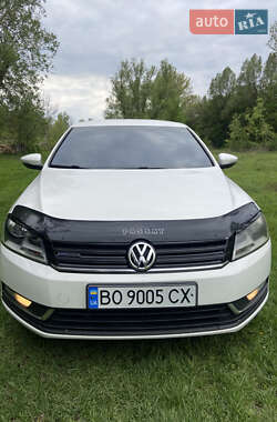 Седан Volkswagen Passat 2011 в 