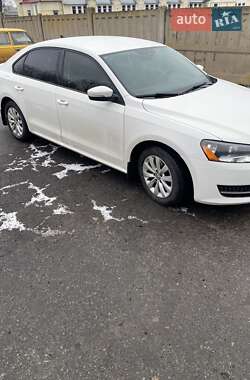 Седан Volkswagen Passat 2013 в 