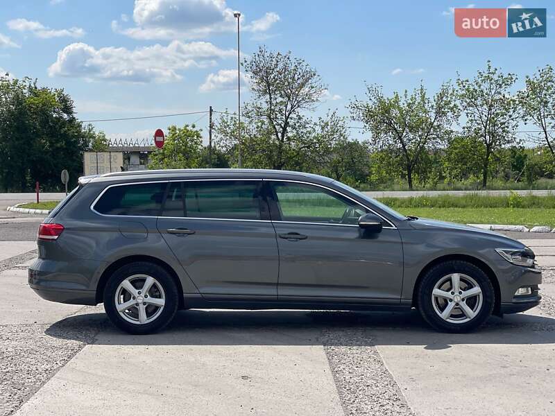 Універсал Volkswagen Passat 2016 в Ужгороді