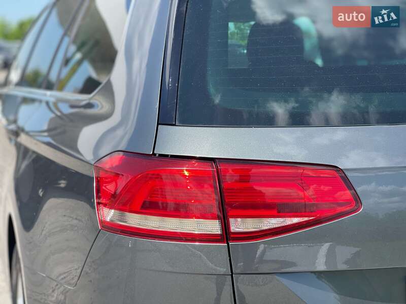 Універсал Volkswagen Passat 2016 в Ужгороді