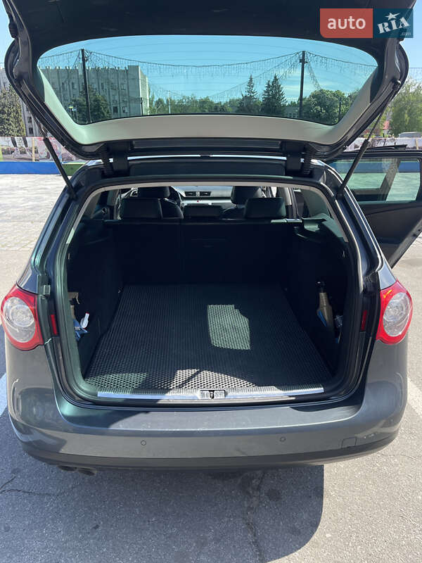 Универсал Volkswagen Passat 2010 в Кременчуге