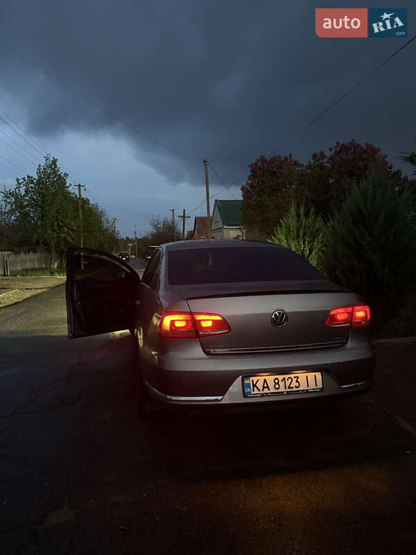 Volkswagen Passat 2012