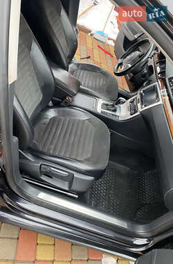 Седан Volkswagen Passat 2011 в 