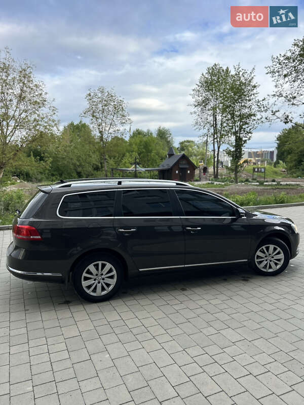 Универсал Volkswagen Passat 2013 в Ивано-Франковске