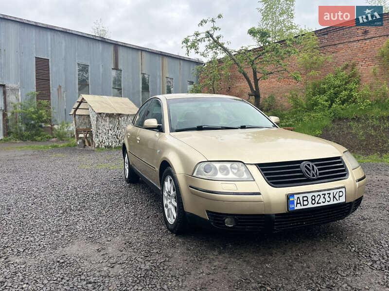Седан Volkswagen Passat 2001 в Літині