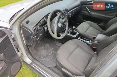Універсал Volkswagen Passat 2003 в 
