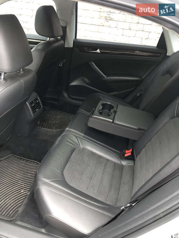 Седан Volkswagen Passat 2013 в Запорожье фото 8 Седан Volkswagen Passat 2013 в Запорожье