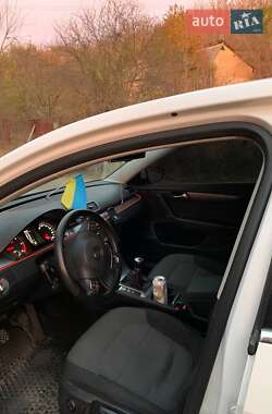 Седан Volkswagen Passat 2011 в 