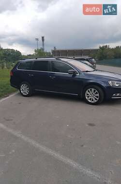 Універсал Volkswagen Passat 2013 в 
