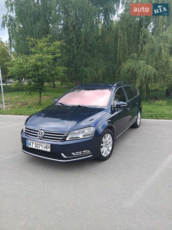 Универсал Volkswagen Passat 2013 в Ивано-Франковске