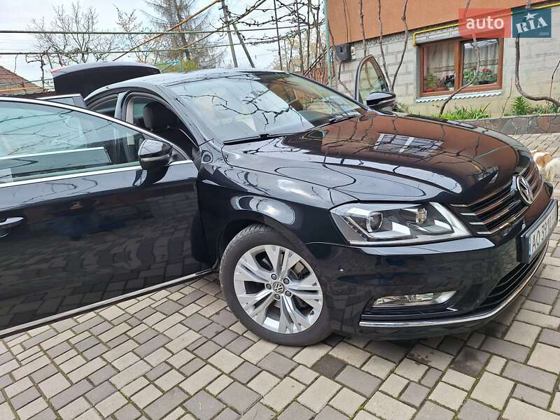 Седан Volkswagen Passat 2013 в 