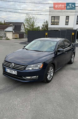 Седан Volkswagen Passat 2013 в Киеве