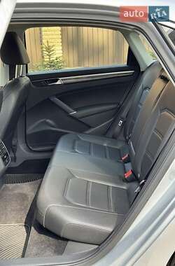 Седан Volkswagen Passat 2017 в 