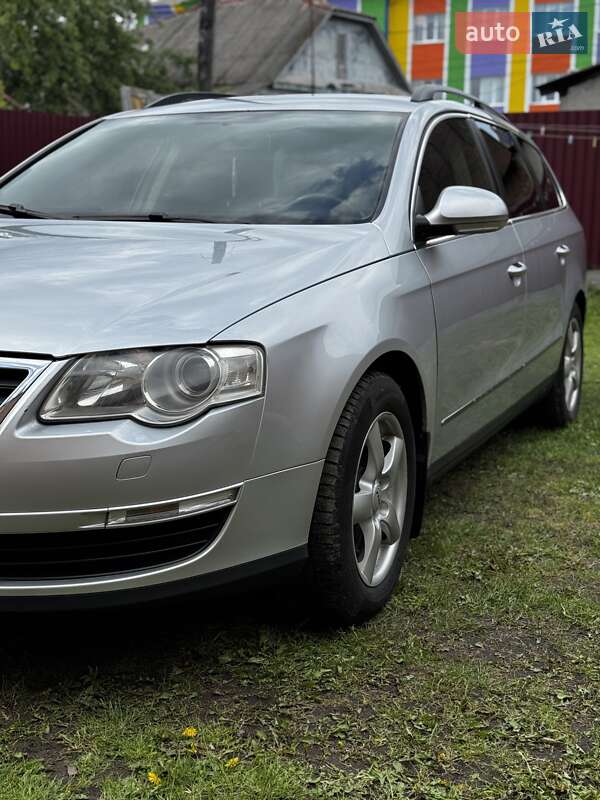 Універсал Volkswagen Passat 2005 в Дубні