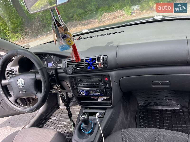 Універсал Volkswagen Passat 2005 в Кореці