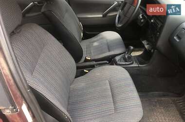 Седан Volkswagen Passat 1992 в Маневичах