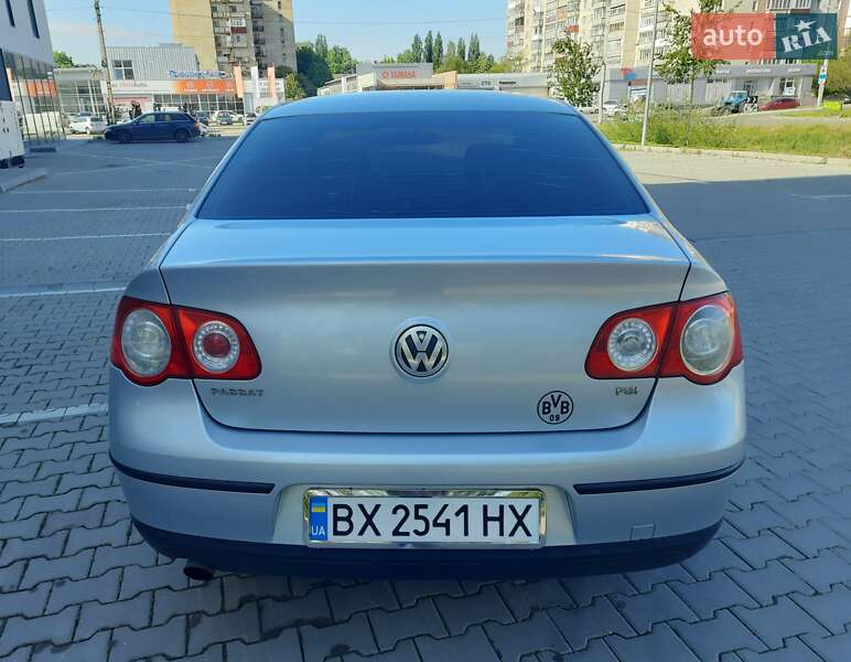 Седан Volkswagen Passat 2005 в Хмельницком