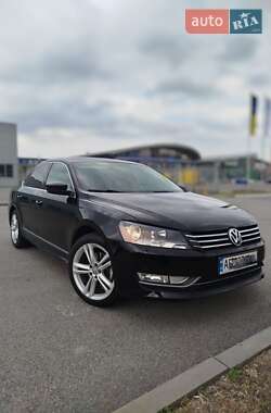 Седан Volkswagen Passat 2013 в Дніпрі